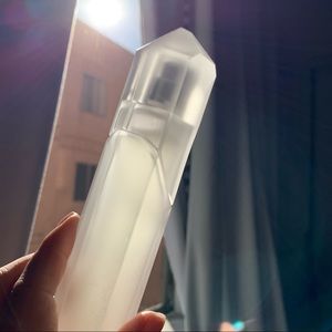 KIM KARDASHIAN | CRYSTAL GARDENIA